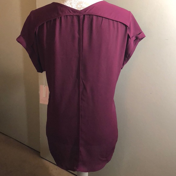 Candie’s burgundy chiffon top NWT - Picture 3 of 4
